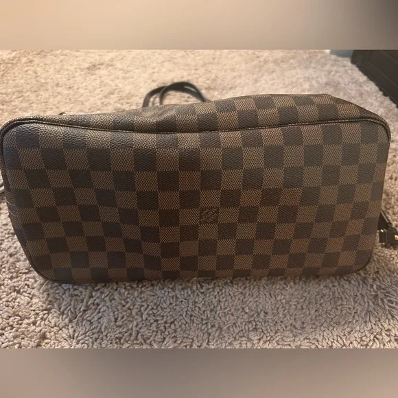 Authentic Louis Vuitton Neverfull MM Damier Ebene - Picture 4 of 9